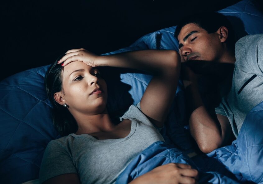 nu mai pot dormi noaptea