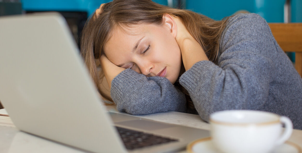 îmi vine să dorm tot timpul