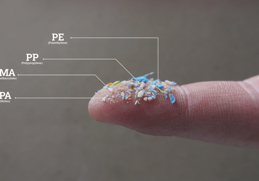 microplastice în plămâni