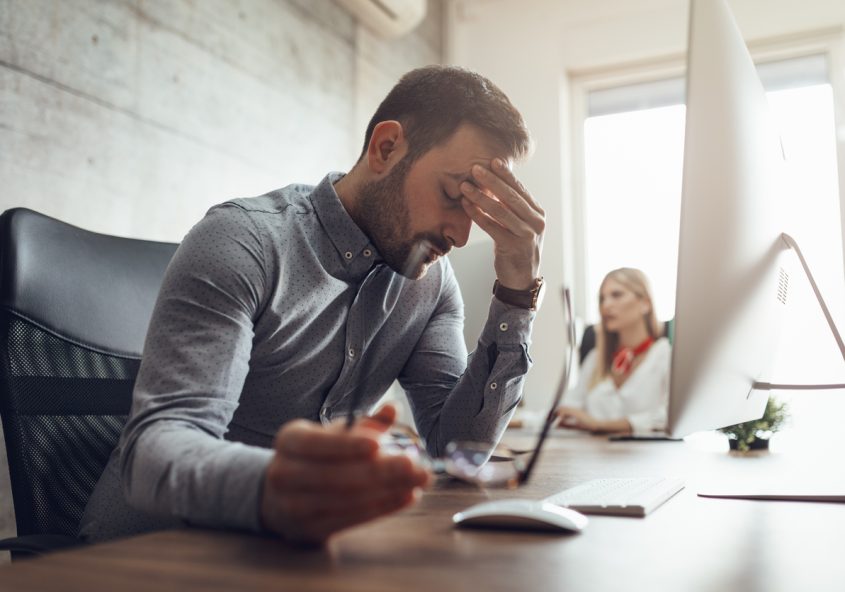 stresați și obosiți